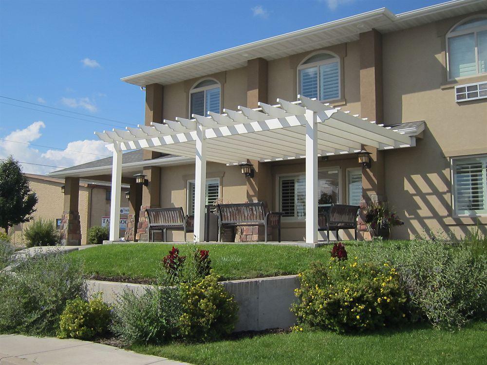 Landmark Inn And Suites Vernal Buitenkant foto