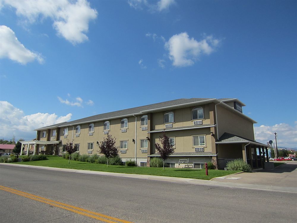Landmark Inn And Suites Vernal Buitenkant foto