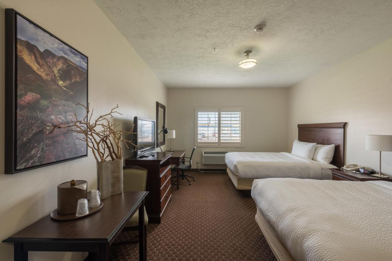 Landmark Inn And Suites Vernal Buitenkant foto