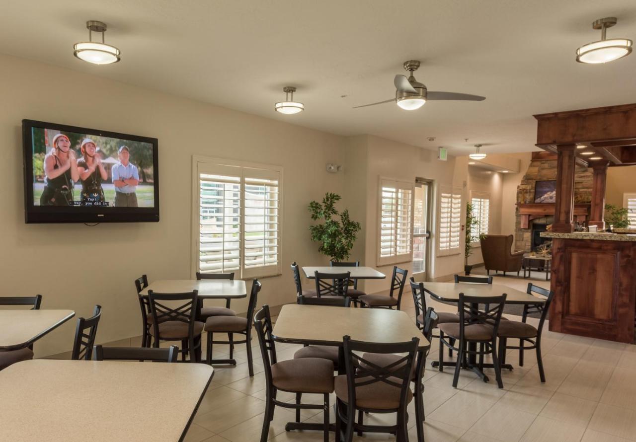 Landmark Inn And Suites Vernal Buitenkant foto